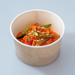 ベーコンとアスパラのトマトソースパスタ