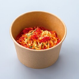 セミドライトマトとモッツアレラのトマトソースパスタ