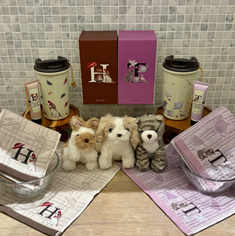 👒イニシャルシリーズにHとTが仲間入り🫖